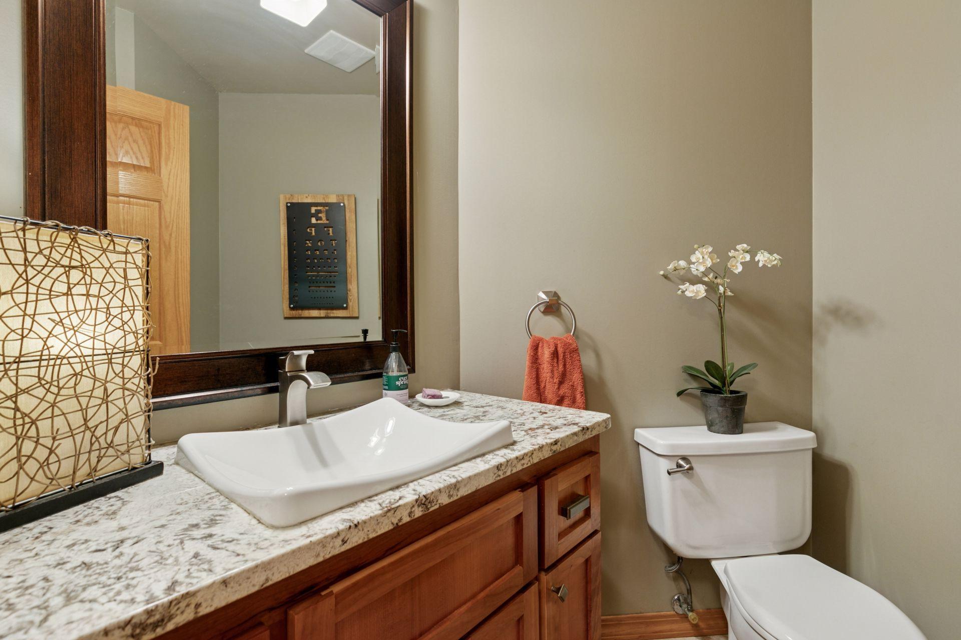 13824 Sunset Lake Drive, Burnsville, Minnesota image 13