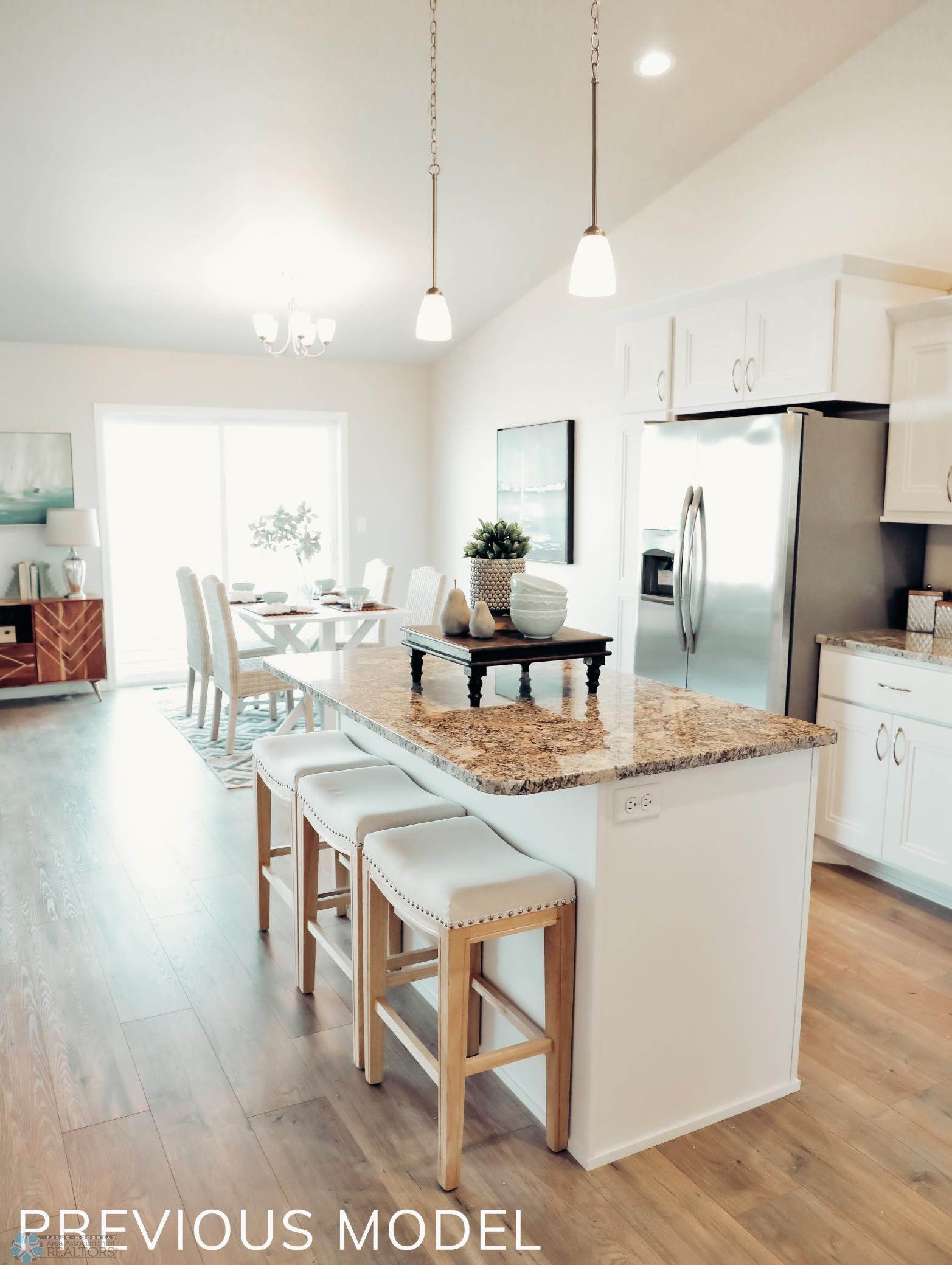 6715 Meadow View Drive, Fargo, North Dakota image 8