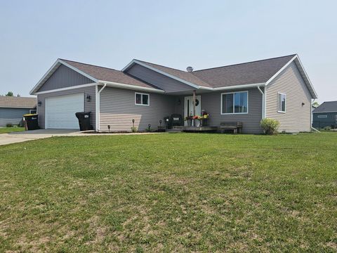 Homes For Sale - 1218 8th Avenue<br/> Perham, MN 56573