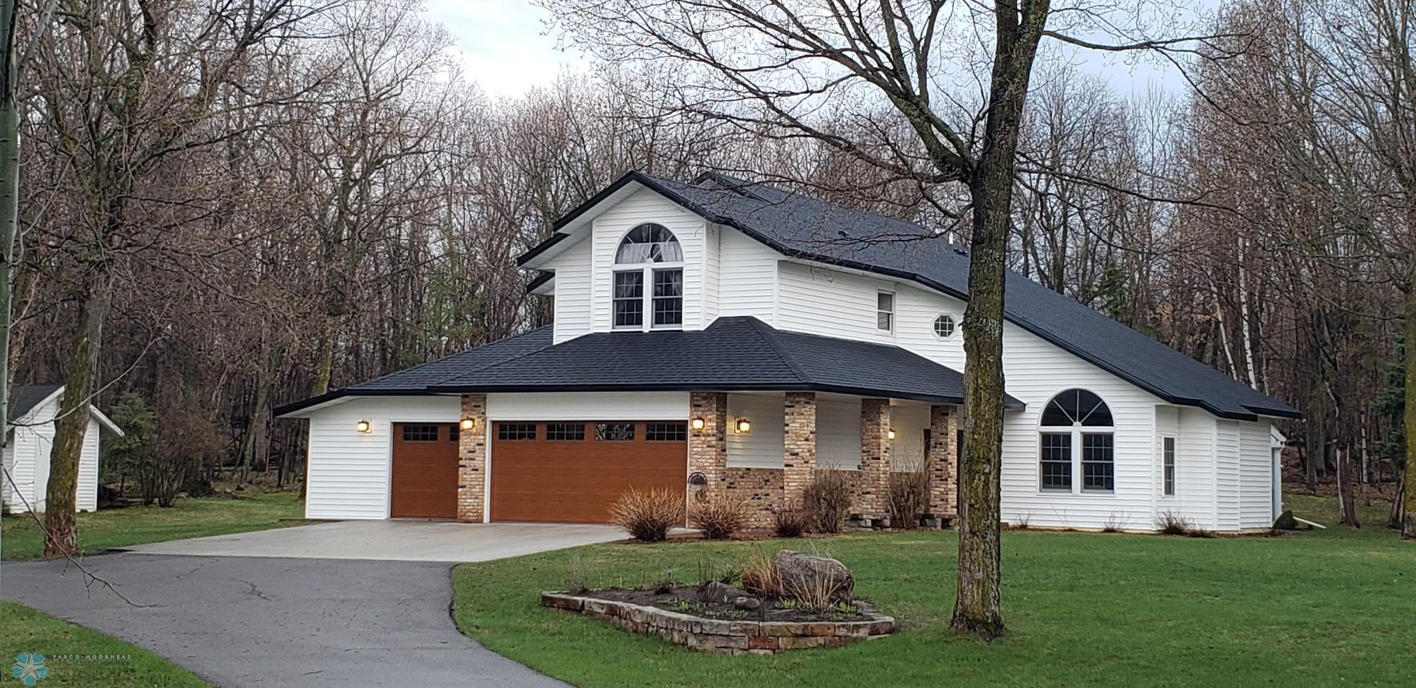 581 Shorewood Drive, Detroit Lakes, Minnesota image 4