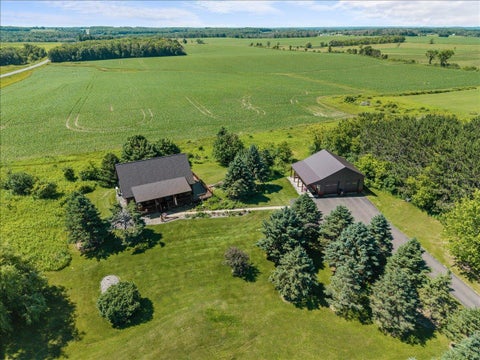 Homes For Sale - 2395 20th Avenue<br/> Baldwin, WI 54002