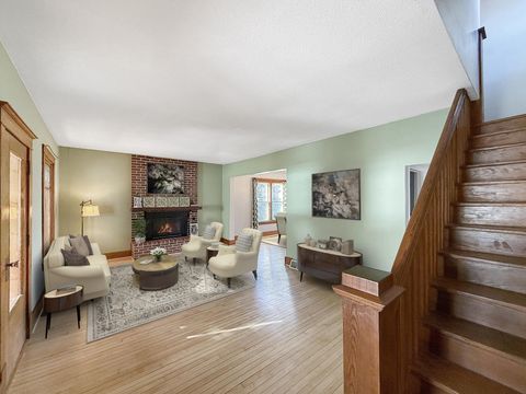 Homes For Sale - 135 E Snelling Avenue<br/> Swift County, Appleton, MN 56208