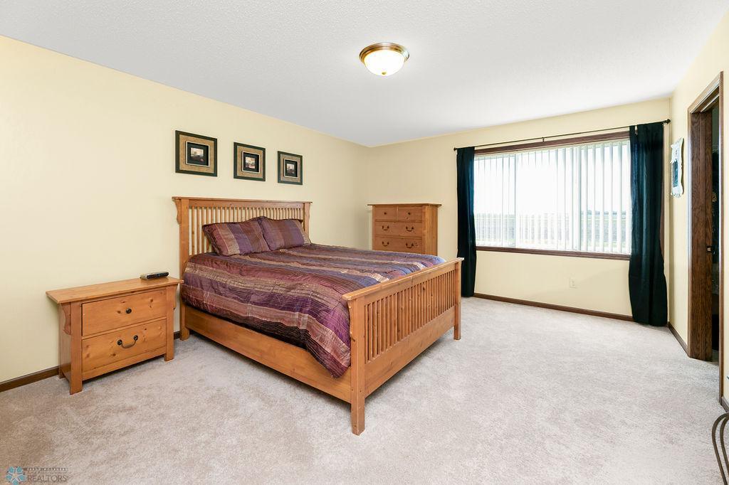 503 Martins Avenue, Casselton, North Dakota image 14