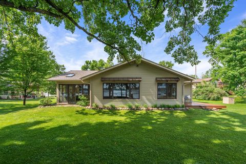 Homes For Sale - 9559 N Mudhen Lake Drive<br/> Burnett County, Siren, WI 54872