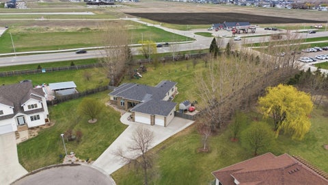 Homes For Sale - 212 Chestnut Drive<br/> Horace, ND 58047