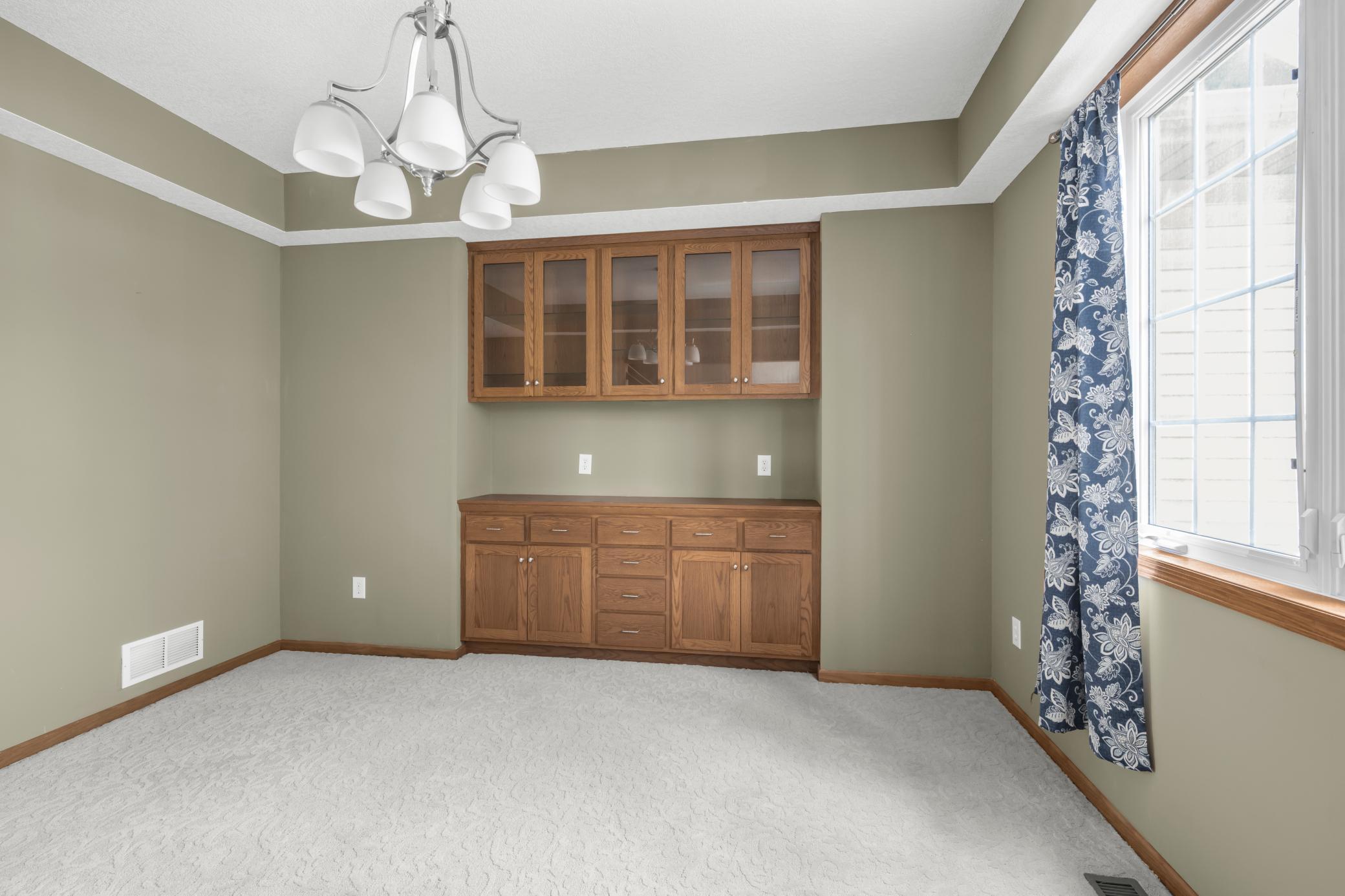 10543 Noble Circle, Minneapolis, Minnesota image 12