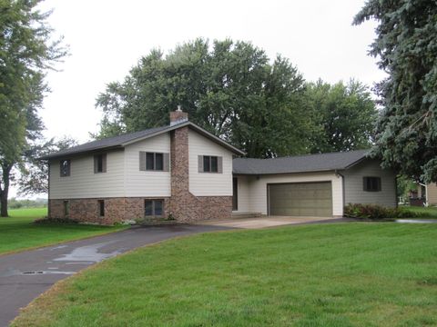 Homes For Sale - 405 8th Street<br/> Fulda, MN 56131