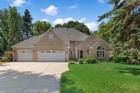 Homes For Sale - 8978 Jewel Avenue<br/> Cottage Grove, MN 55016