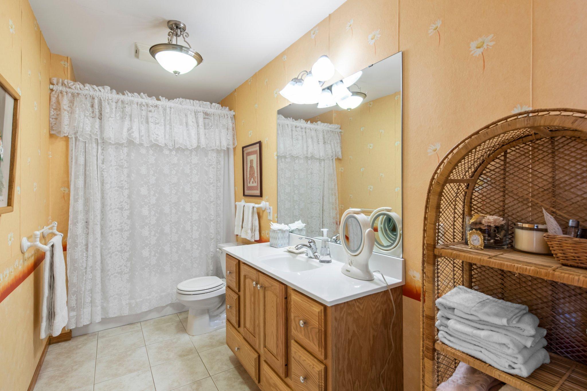 907 Southcross Drive, Burnsville, Minnesota image 33