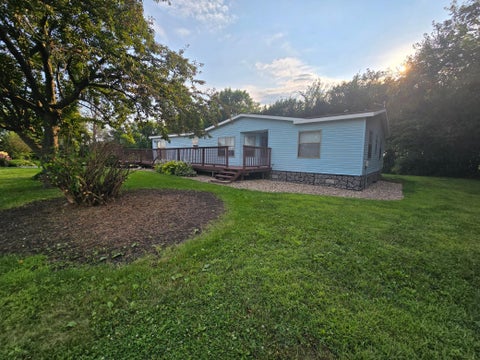 Homes For Sale - 25050 400th Street<br/> Belview, MN 56214