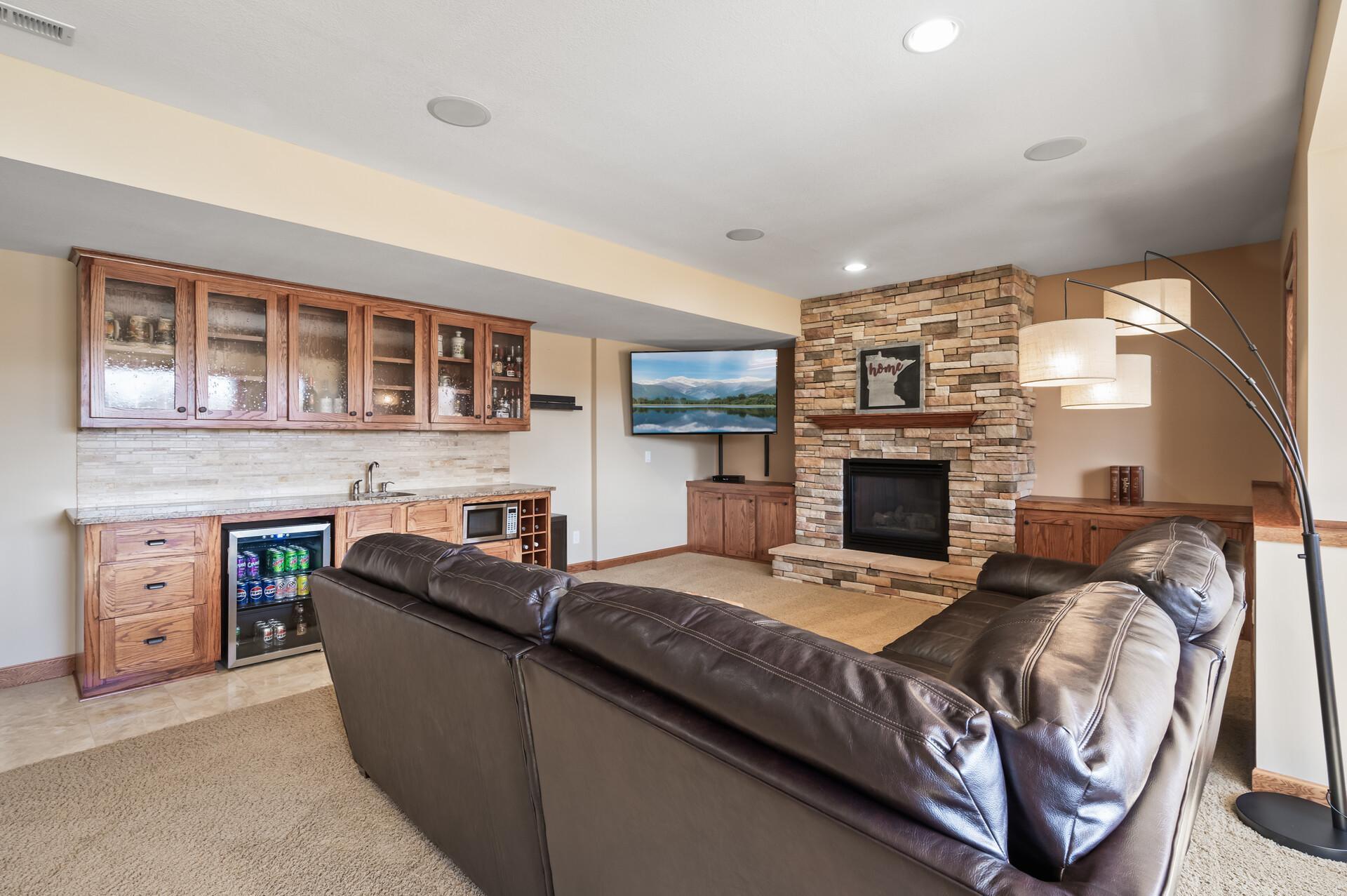 20632 Hazelwood Trail, Lakeville, Minnesota image 32
