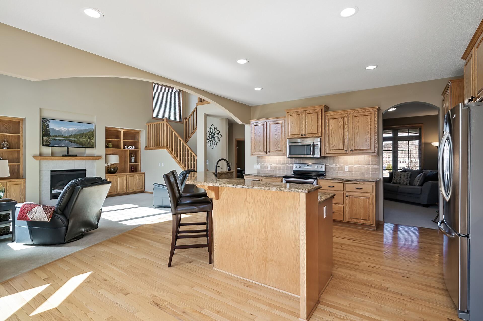 20632 Hazelwood Trail, Lakeville, Minnesota image 12