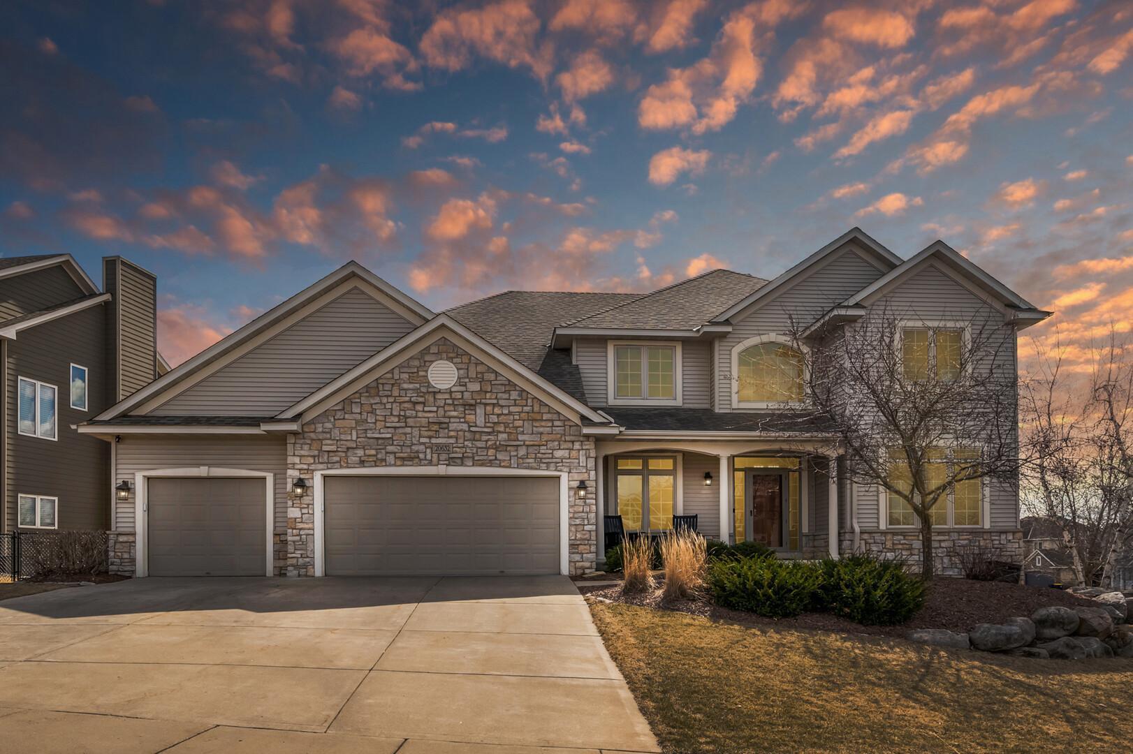 20632 Hazelwood Trail, Lakeville, Minnesota image 1