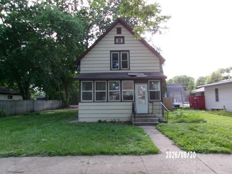 Homes For Sale - 411 N 5th Street<br/> Montevideo, MN 56265