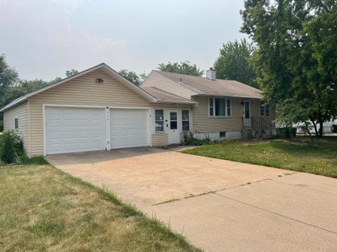 Homes For Sale - 638 Tyler Street<br/> Anoka, MN 55303