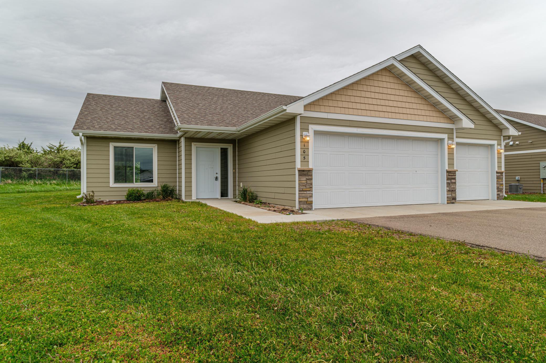 105 Spirit Path, Arlington, Minnesota image 1