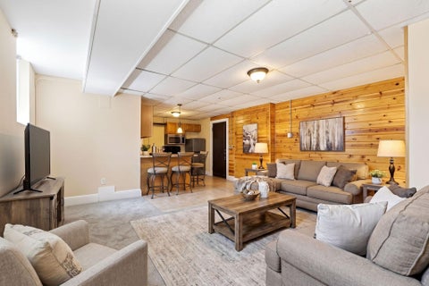 Apartment For Rent - 2545 Garfield Avenue<br/> Hennepin County, Minneapolis, MN 55405
