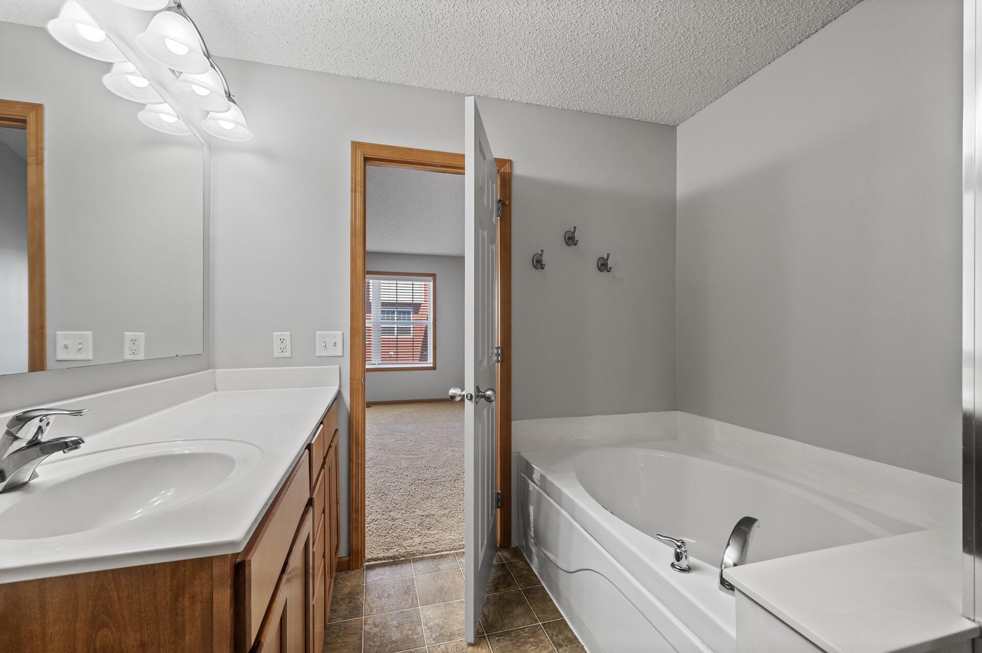 3731 Hazel Trail #B, Saint Paul, Minnesota image 19