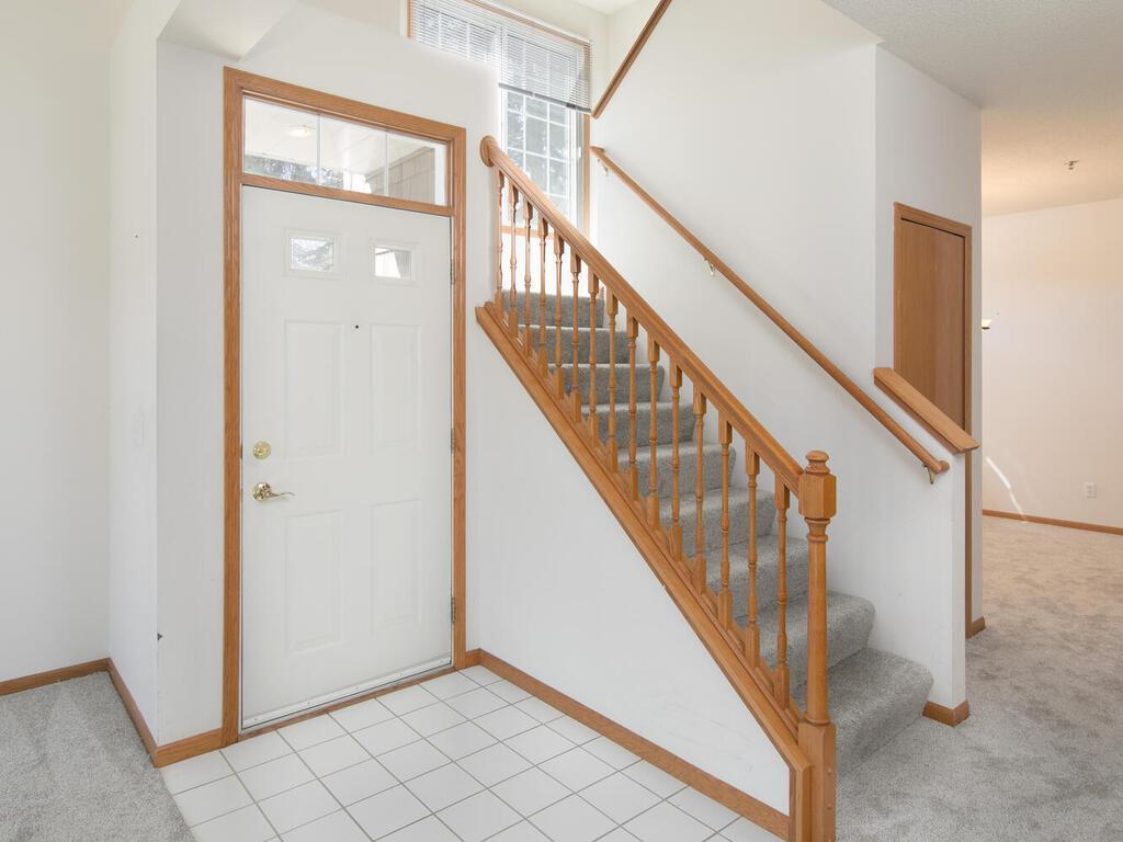 8456 Kimball Drive, Eden Prairie, Minnesota image 3