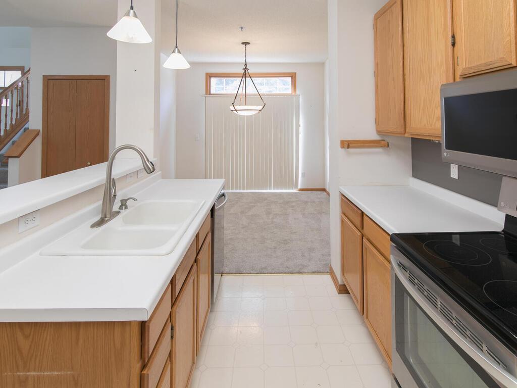 8456 Kimball Drive, Eden Prairie, Minnesota image 7
