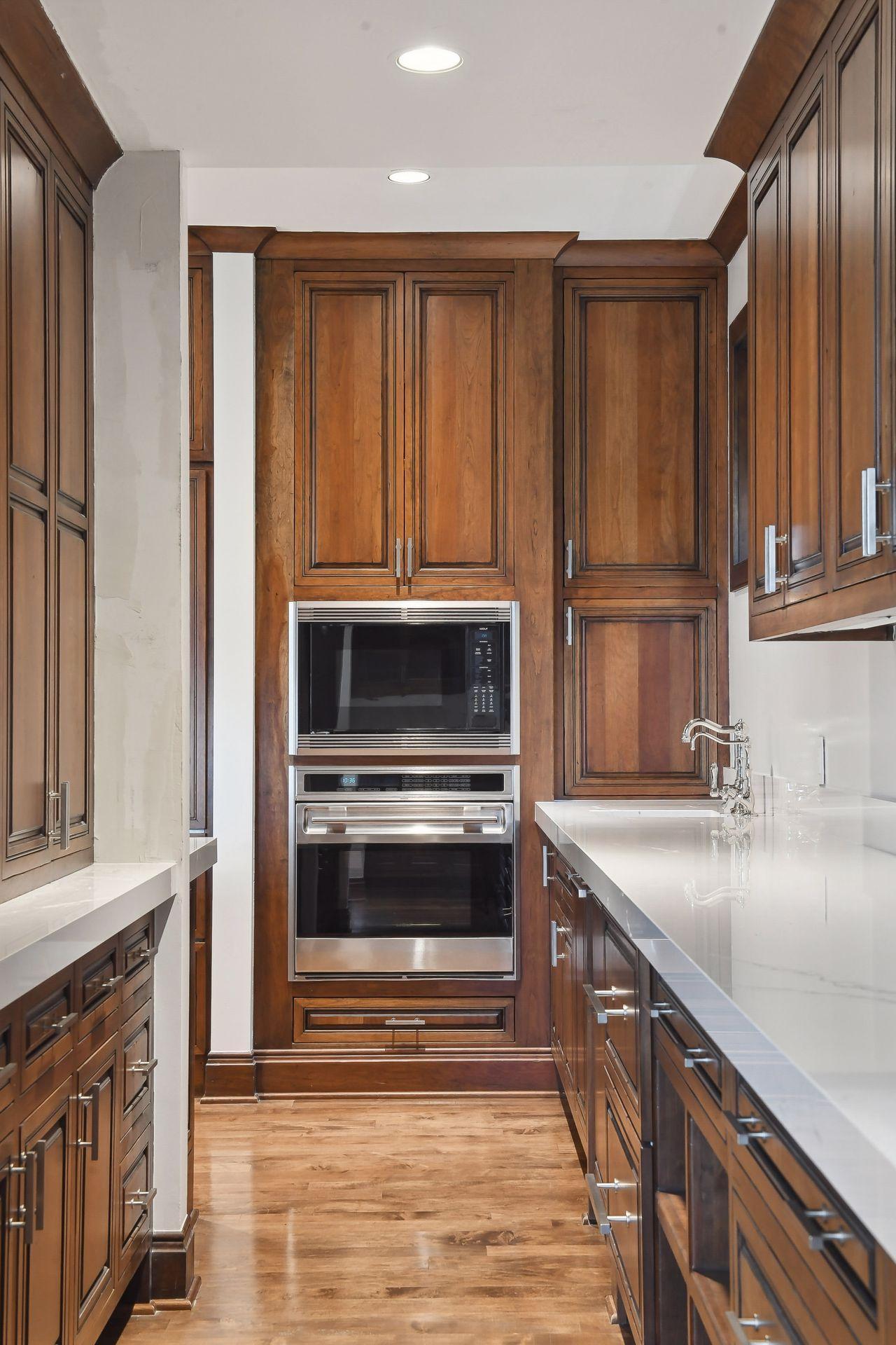 20630 Linwood Road, Excelsior, Minnesota image 32