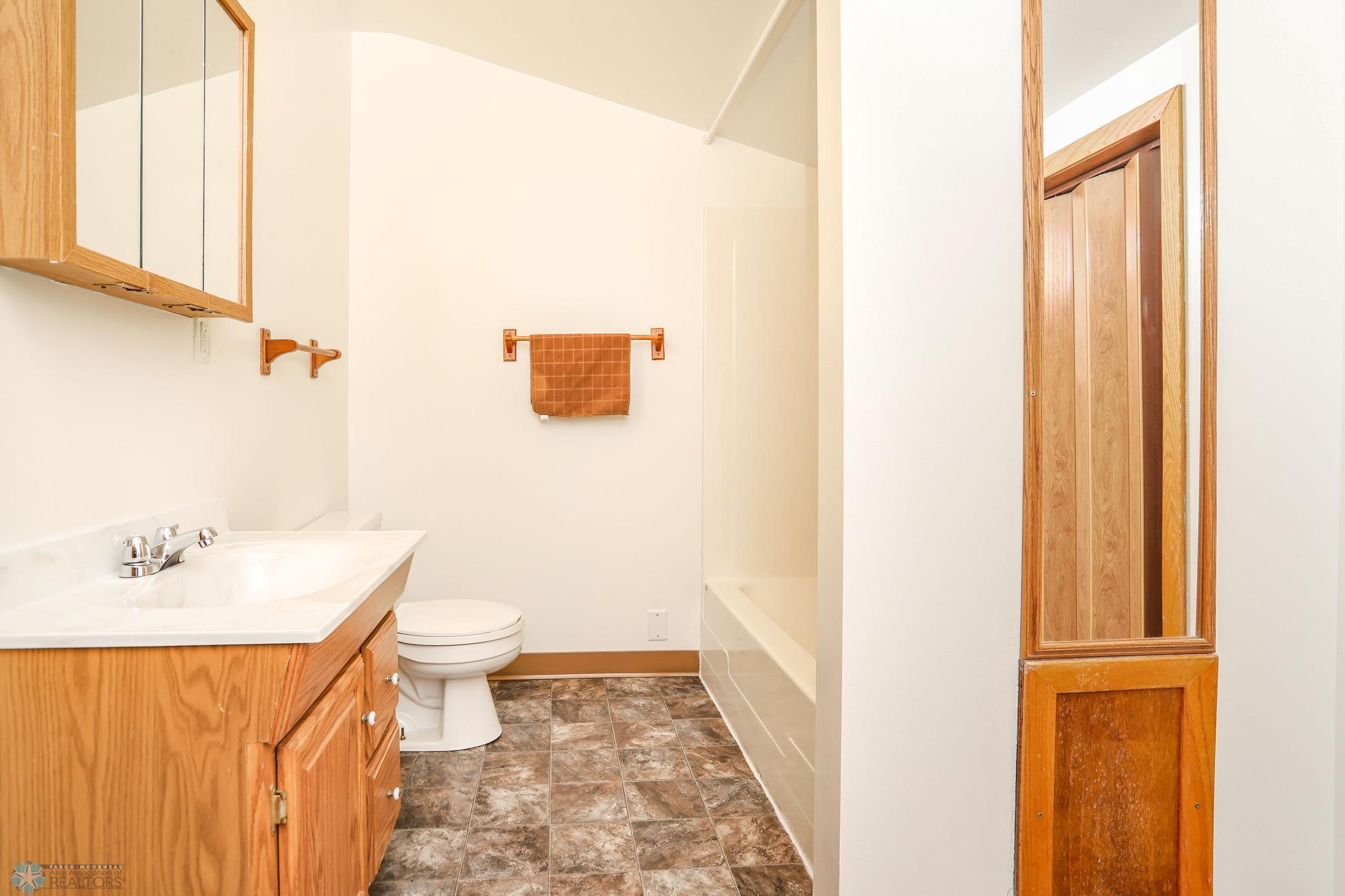 Moorhead, Minnesota 56560, United States, 4 Bedrooms Bedrooms, ,3 BathroomsBathrooms,Residential,Active,94341