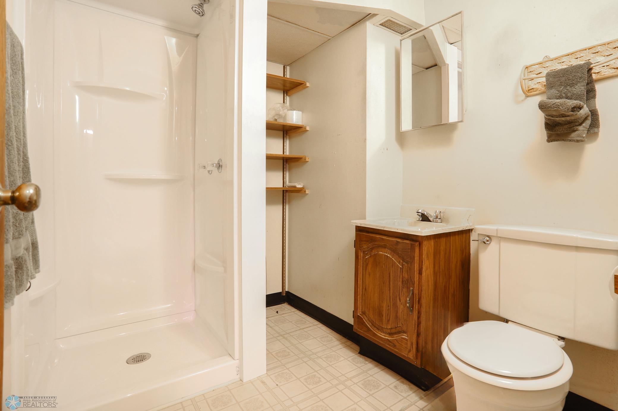 Moorhead, Minnesota 56560, United States, 4 Bedrooms Bedrooms, ,3 BathroomsBathrooms,Residential,Active,94341