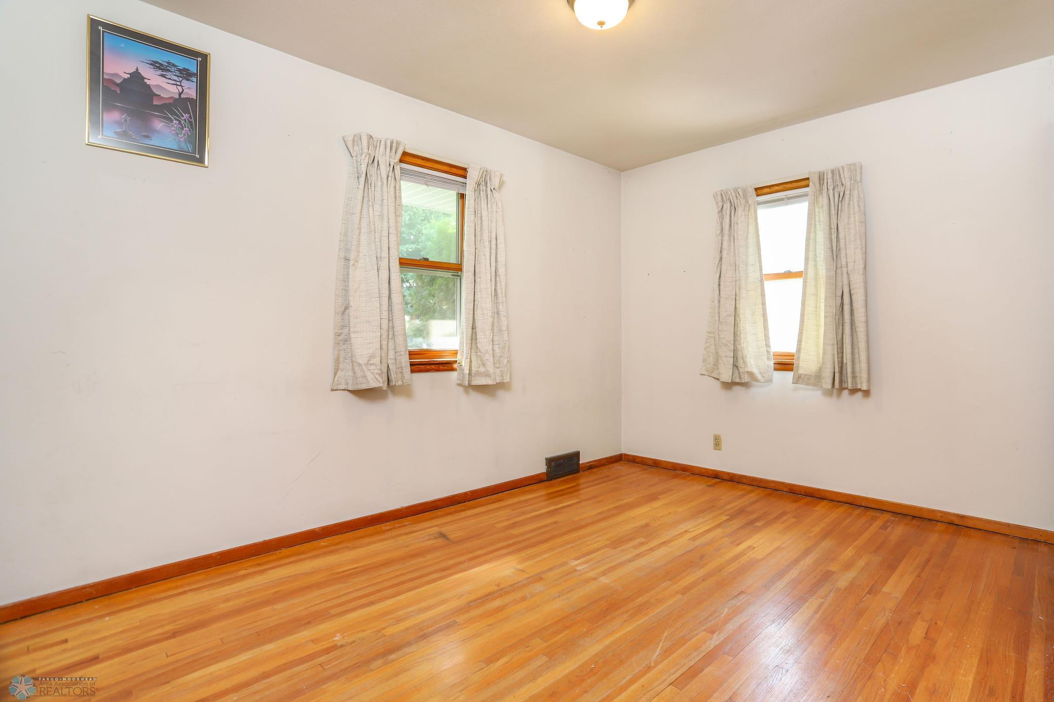 Moorhead, Minnesota 56560, United States, 4 Bedrooms Bedrooms, ,3 BathroomsBathrooms,Residential,Active,94341