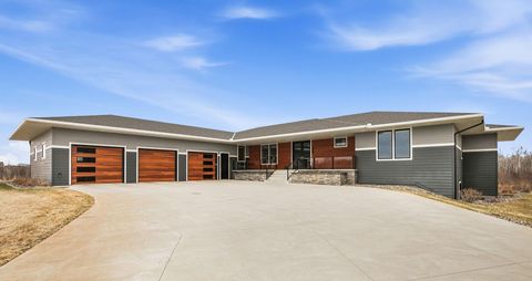 Homes For Sale - 4215 32nd Street<br/> Saint Cloud, MN 56301