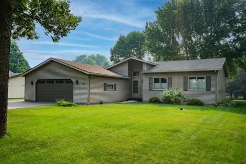 Homes For Sale - 1919 Cypress Road<br/> Stearns County, Saint Cloud, MN 56303