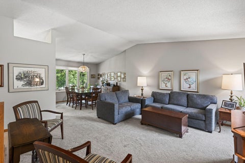 Homes For Sale - 3706 Westmark Circle<br/> Hennepin County, Minnetonka, MN 55345