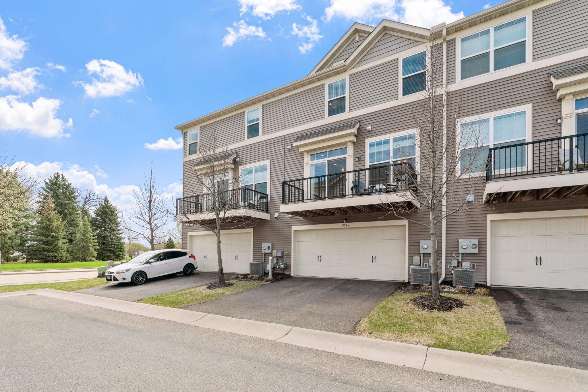 8945 SW Village Loop, Chanhassen, Minnesota image 41