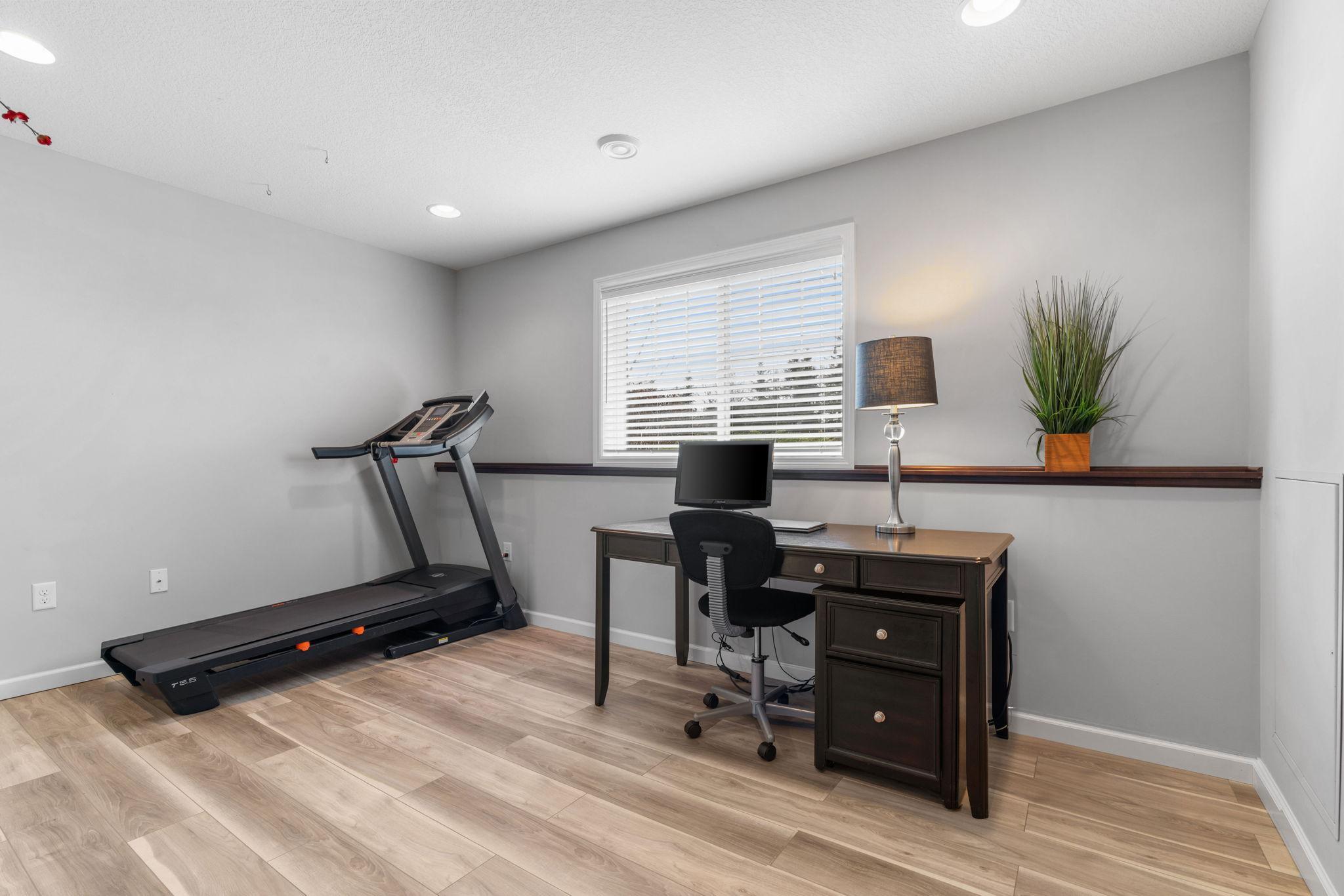 8945 SW Village Loop, Chanhassen, Minnesota image 33