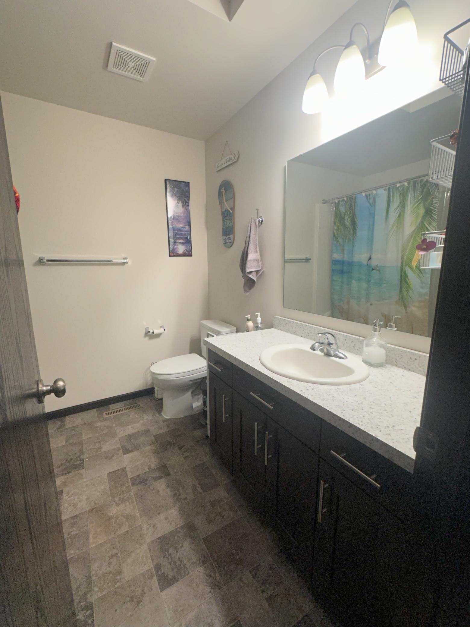 1377 Goldenwood Drive, West Fargo, North Dakota image 14