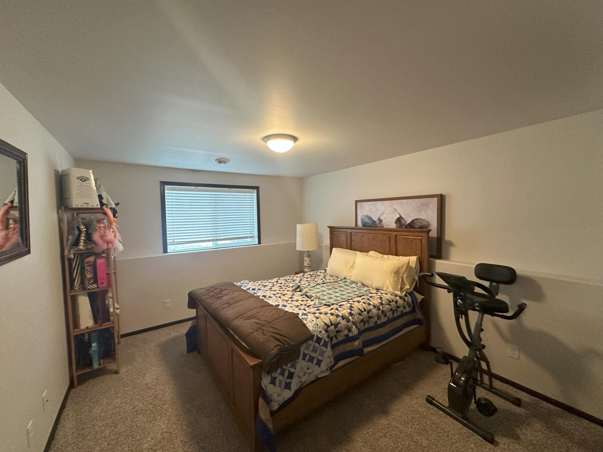 1377 Goldenwood Drive, West Fargo, North Dakota image 17