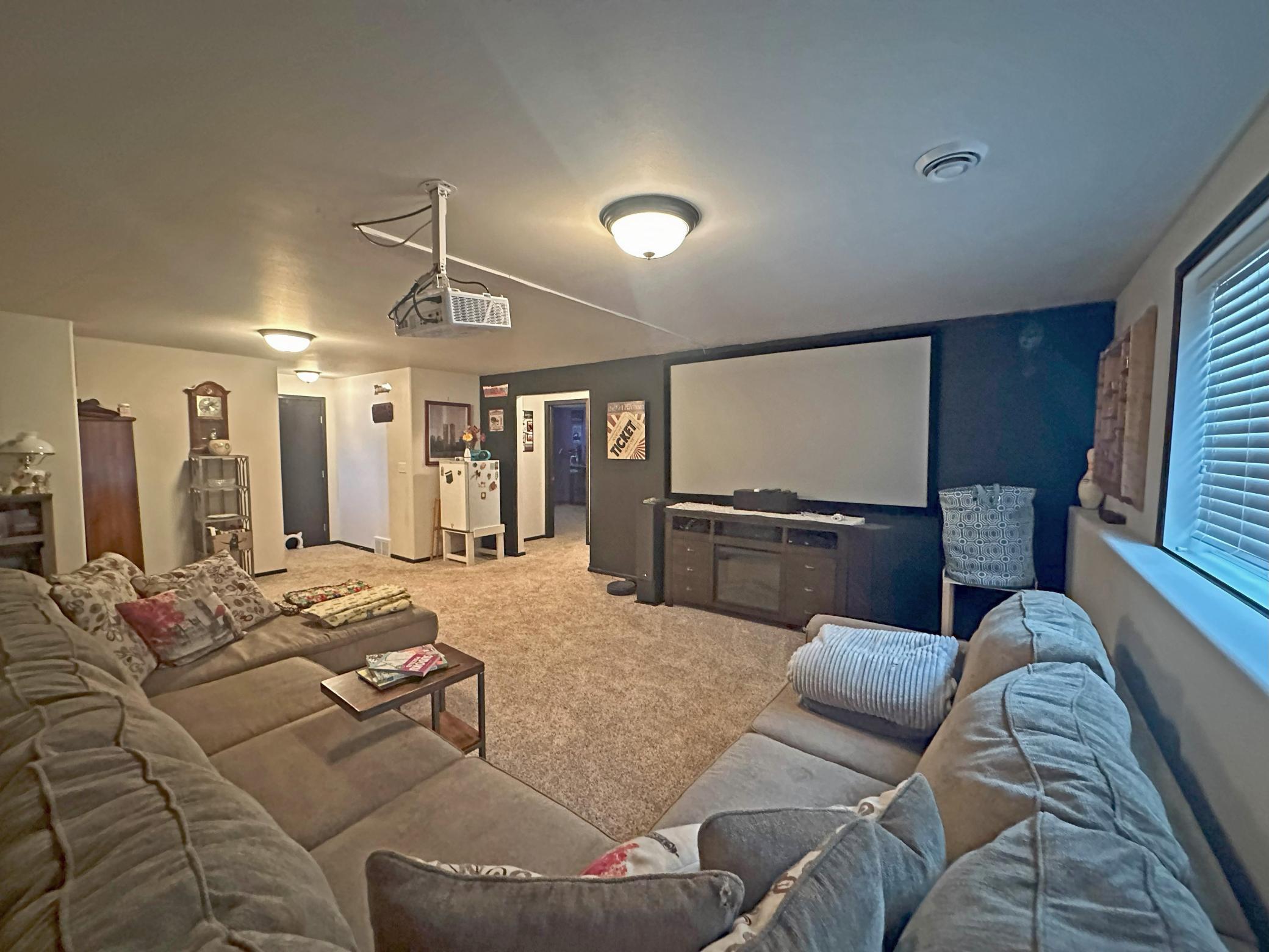 1377 Goldenwood Drive, West Fargo, North Dakota image 16