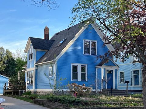 Homes For Sale - 536 Dayton Avenue<br/> Ramsey County, Saint Paul, MN 55102