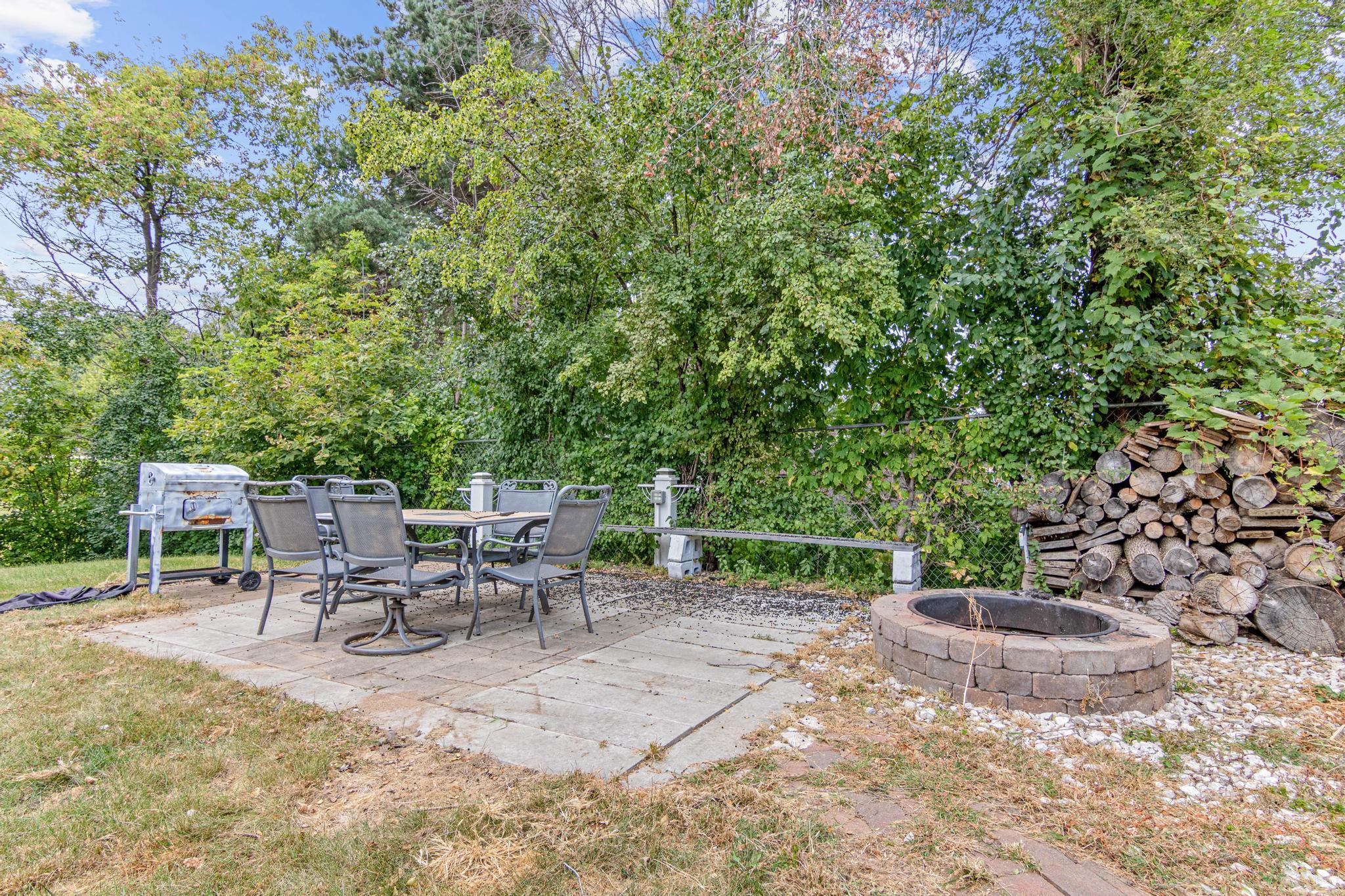 4391 Garden Trail, Eagan, Minnesota image 24