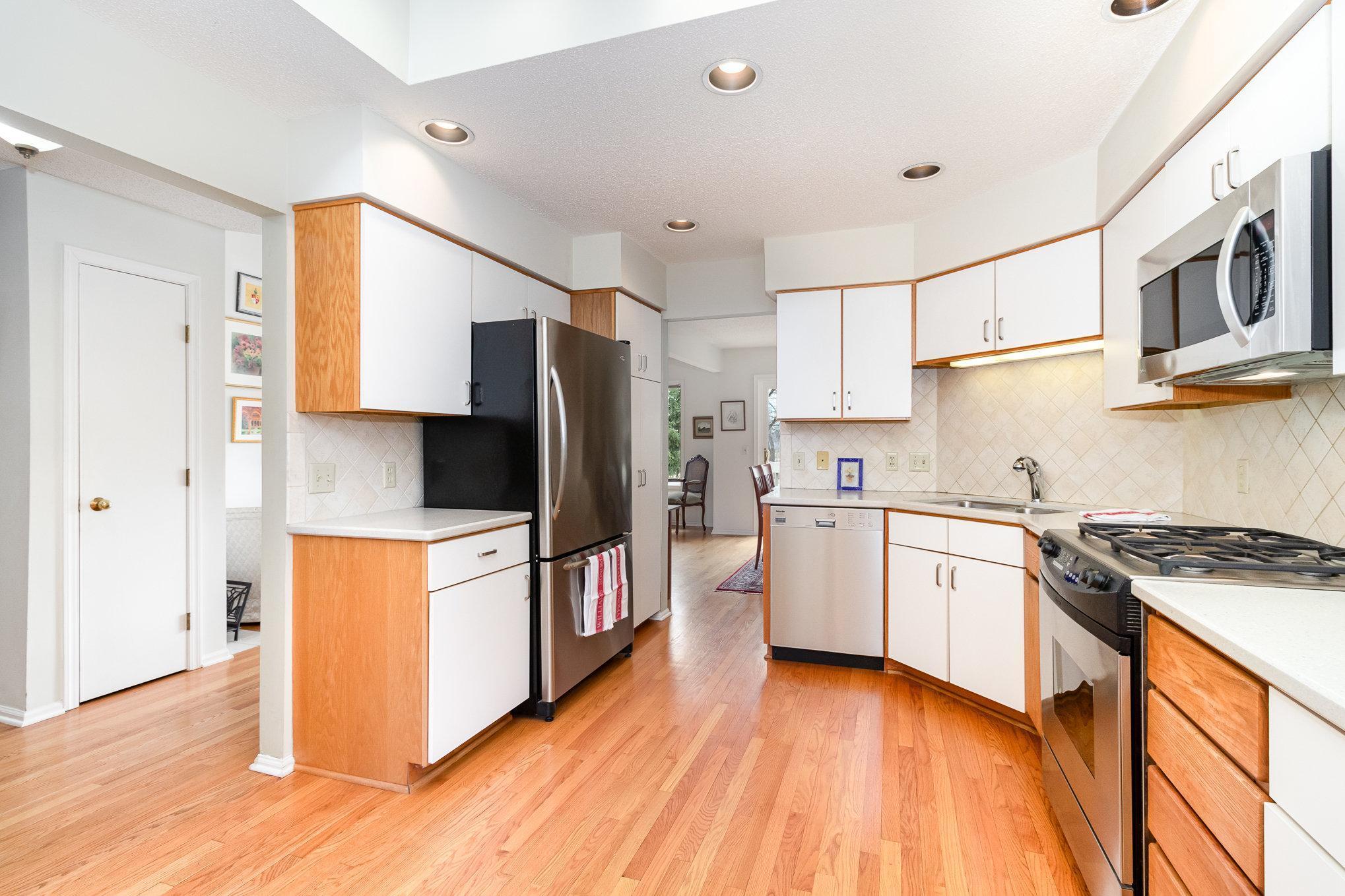 7470 Cahill Road, Minneapolis, Minnesota image 6