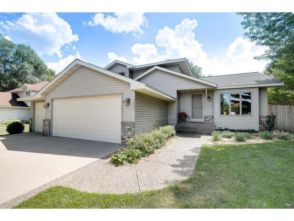 1631 Poppyseed Drive, New Brighton, Minnesota image 29