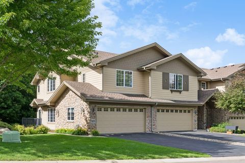 Townhouse For Sale - 3876 Raspberry Ridge Road<br/> Prior Lake, MN 55372