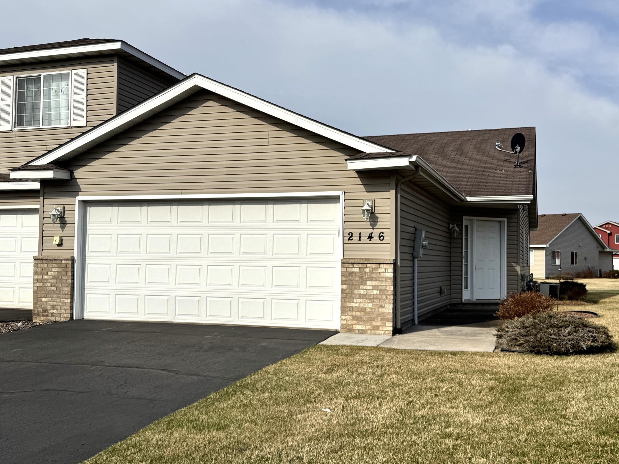 2146 Cleveland Way, Cambridge, Minnesota image 1