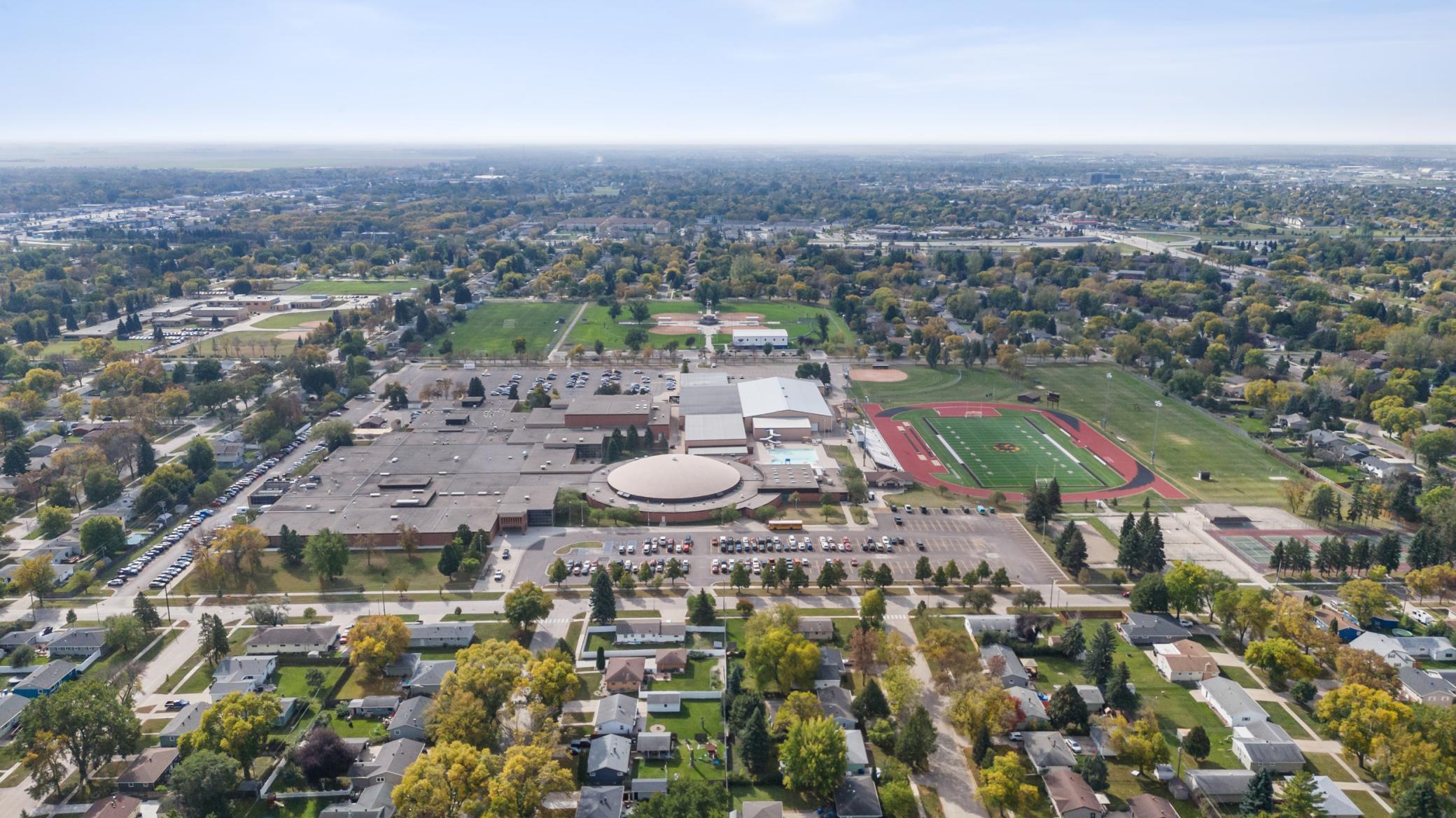 Fargo, North Dakota 58103, United States, 3 Bedrooms Bedrooms, ,2 BathroomsBathrooms,Residential,Active,222059