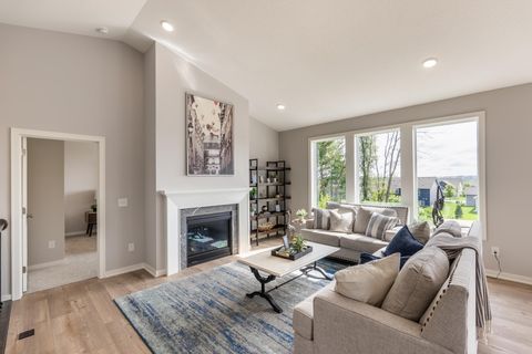 Homes For Sale - 9152 62nd Street<br/> Cottage Grove, MN 55016