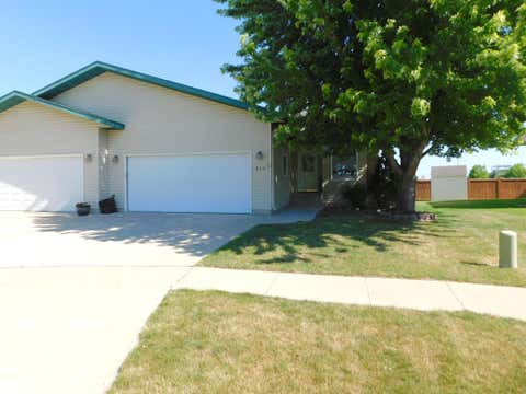 Homes For Sale - 840 Lakeridge Place<br/> Cass County, West Fargo, ND 58078