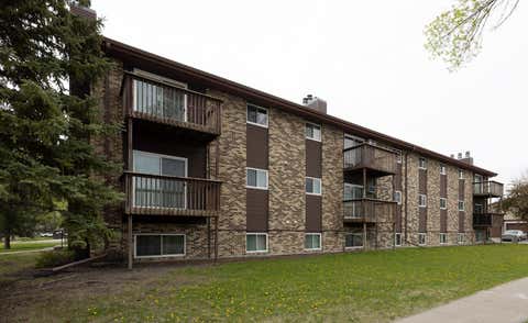 Condo For Sale - 1102 23rd Street<br/> Fargo, ND 58103