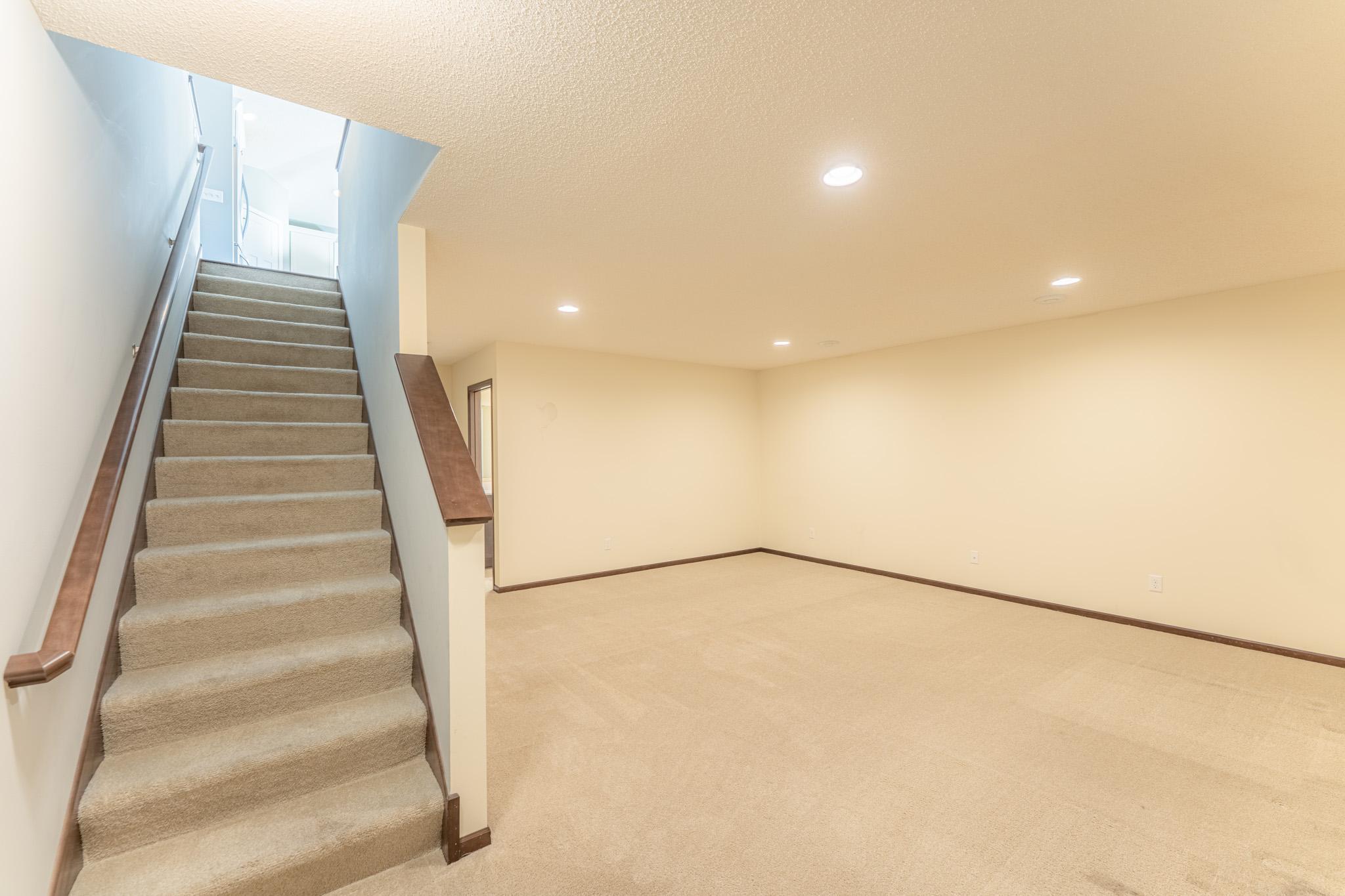 9125 Compass Pointe Road, Saint Paul, Minnesota image 18