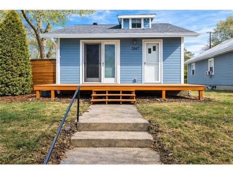Homes For Sale - 2047 Nokomis Avenue<br/> Saint Paul, MN 55119