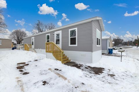 Homes For Sale - 1267 Onondaga Street<br/> Fridley, MN 55432