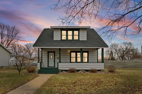 Homes For Sale - 844 Portland Avenue<br/> Saint Paul Park, MN 55071